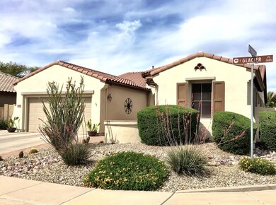 Private Corner Lot