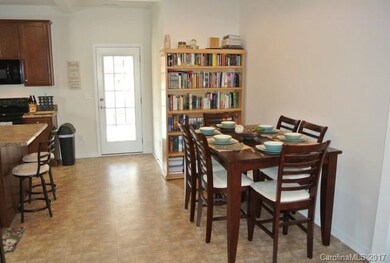 35 Foxtail Ct unit 17, Hendersonville, NC 28792 - photo 6