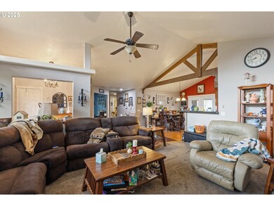 1907 W Duke Rd, Sutherlin, OR 97479 - photo 7