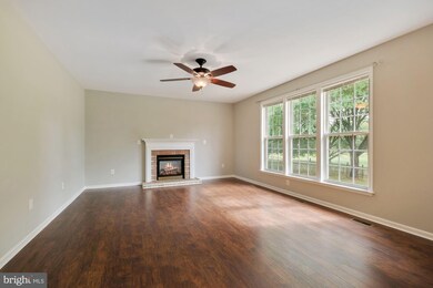 1902 Sawmill Ct, Frederick, MD 21702 - photo 5