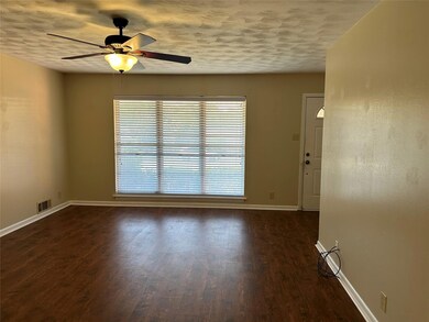 1619 W Acheson St, Denison, TX 75020 - photo 2