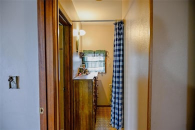 207 N Union St, Madrid, IA 50156 - photo 3