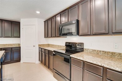 254 Lisette St, Fort Myers, FL 33913 - photo 3