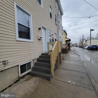 209 Morris St, Gloucester City, NJ 08030 - photo 2