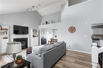 12722 Vikings Ln, Fishers, IN 46037 - photo 4