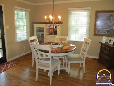 4933 SW Wanamaker Rd, Topeka, KS 66610 - photo 3