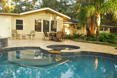 Outdoor Living Extraordinaire!