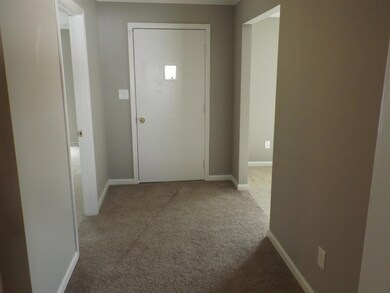 102 Hughes Ave, Berea, KY 40403 - photo 2