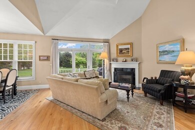 680 South Ave unit 16, Weston, MA 02493 - photo 3