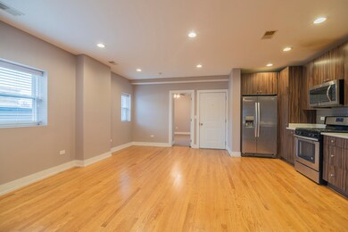 3433 S Indiana Ave unit 301, Chicago, IL 60616 - photo 3