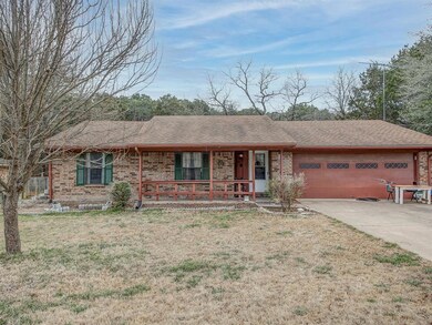 817 Woodhaven Ct, Granbury, TX 76048 - photo 2