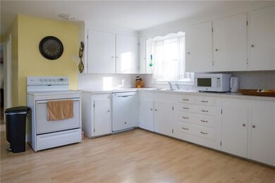 11 Mclean St, South Portland, ME 04106 - photo 5