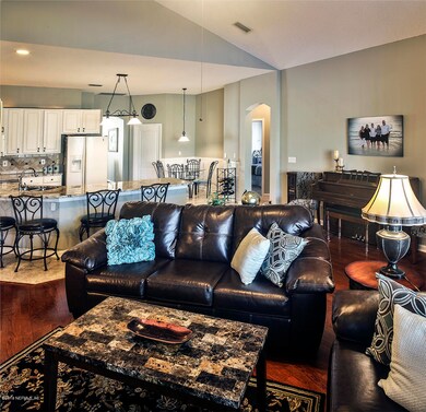 TPW - Family Room-Kitchen WEB