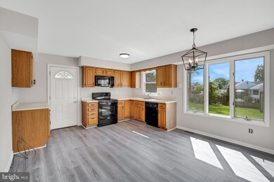 2 Franklin Getz Dr, Broomall, PA 19008 - photo 2