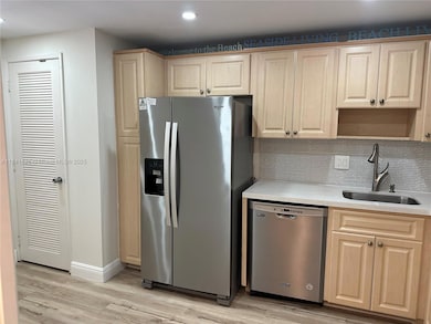 Palm-Aire Building 113 unit 105, Pompano Beach, FL 33069 - photo 6