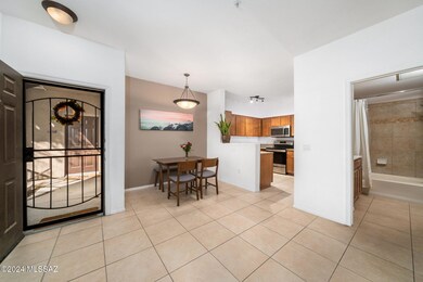 10-web-or-mls-1500 E Pusch Wilderness Dr