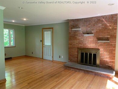 1508 Village Dr, Charleston, WV 25309 - photo 4