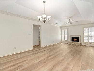 2611 Eisenhauer Rd unit 504, San Antonio, TX 78209 - photo 5