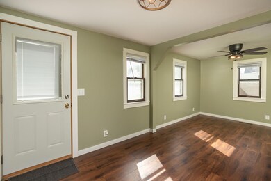 4-web-or-mls-04-Living Room.jpg