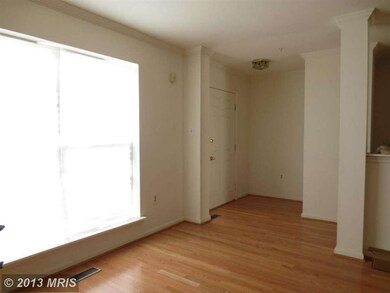 4939 Lockard Dr, Owings Mills, MD 21117 - photo 2