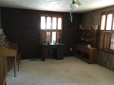 510 W 9th St, Hugoton, KS 67951 - photo 5