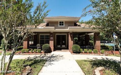 3526 Twisted Tree Ln, Jacksonville, FL 32216 - photo 3