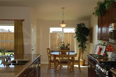 3078 N Apricot Ave unit 89, Fresno, CA 93727 - photo 4