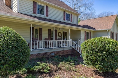 2866 Hickory Dr, Asheboro, NC 27205 - photo 3