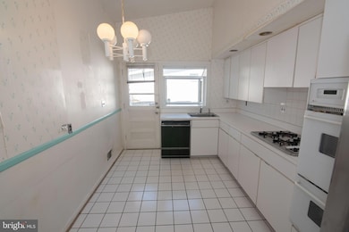 6703 Darwood Dr, Baltimore, MD 21209 - photo 7