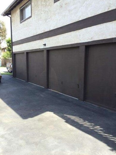 GARAGE AREA