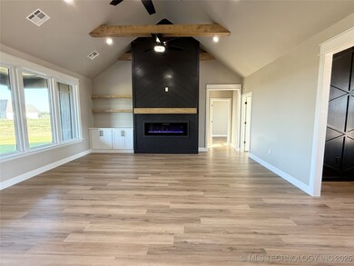 Electric fireplace puts off heat if wanted