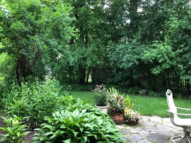 936 S Raddant Rd, Batavia, IL 60510 - photo 7