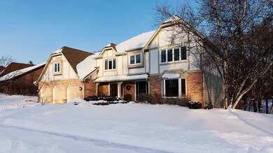 2424 Marshall Ct, Naperville, IL 60565 - photo 4