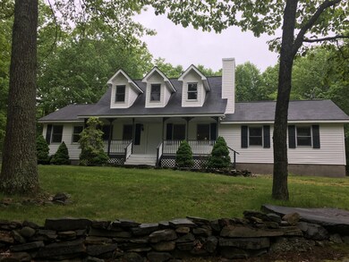 247 Locust Dr, Milford, PA 18337 - photo 2