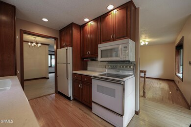401 W Boulevard Ave-04