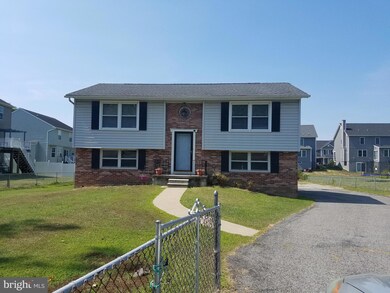 2306 Lodge Farm Rd, Sparrows Point, MD 21219 - photo 2
