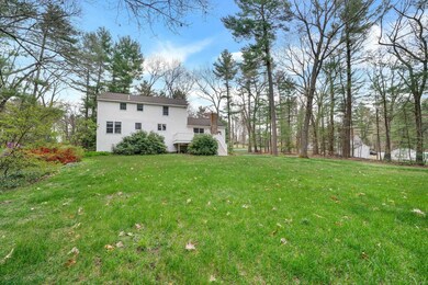 8 Sutton Place, Londonderry, NH 03053 - photo 2