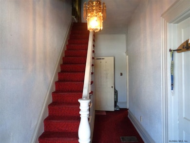 9 Essex St, Albany, NY 12206 - photo 3