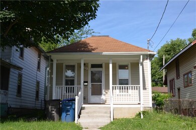 1166 13th st Front Full covered Porch