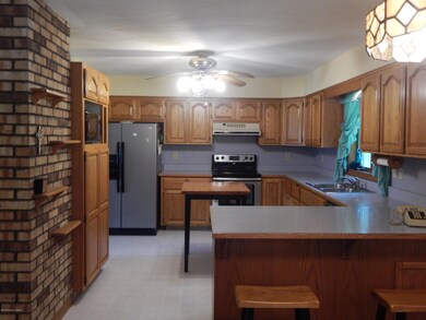 2256 Pennsylvania 92, Falls, PA 18615 - photo 4