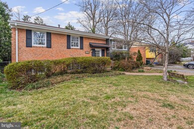 9410 Warren St, Silver Spring, MD 20910 - photo 2