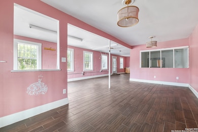 3016 S Presa St, San Antonio, TX 78210 - photo 5