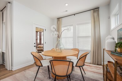 1926 Hildebrand Ln, Columbia, TN 38401 - photo 5