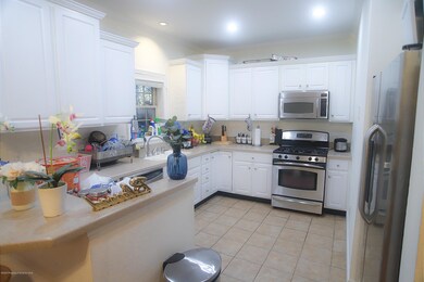 1226 Olive St unit 1226, Scranton, PA 18510 - photo 2