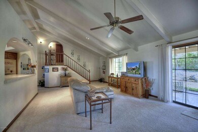 007_Living Room Seating