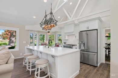 840 N Nicklaus Ln, Eagle, ID 83616 - photo 3