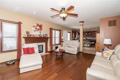 12626 Sequoia Stone Ct, Fishers, IN 46037 - photo 6