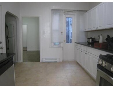 164 Endicott St unit 5, Boston, MA 02113 - photo 6