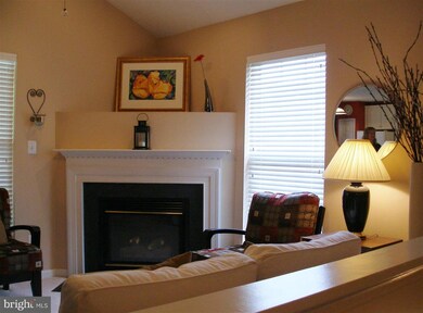 43114 Watercrest Square unit 200, Chantilly, VA 20152 - photo 5