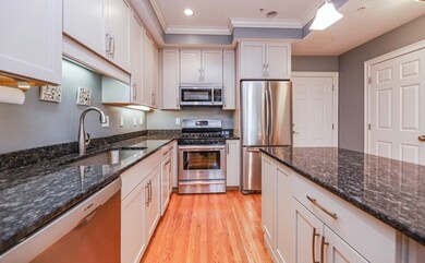 345 Belgrade Ave unit 2, Roslindale, MA 02131 - photo 3